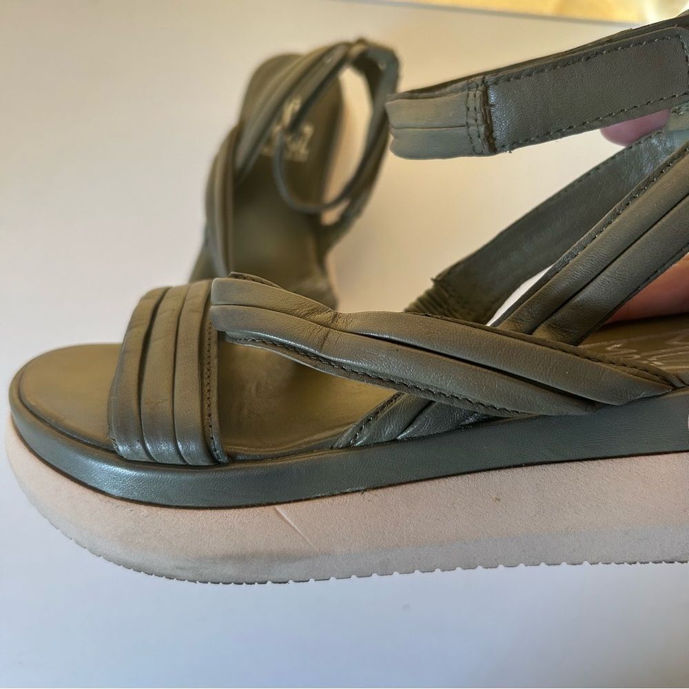 Miz Mooz New York Olive Green Leather Platform Wedge Sandals Size 39 US 8.5 - Picture 5 of 11